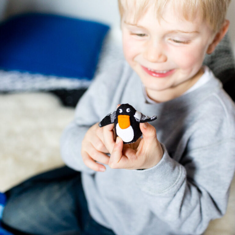 Mini penguin web 1024x1024 1 768x768